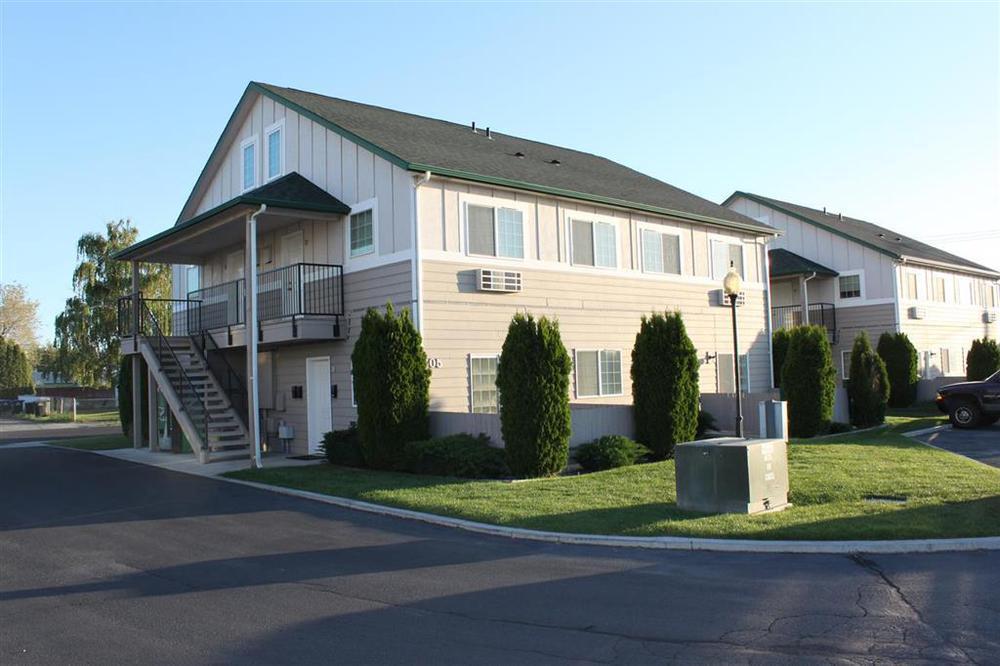 Holly Court Hotel Moses Lake Esterno foto
